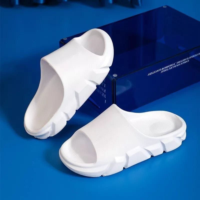 Combo Imperdible: Tenis AR011 + Pantuflas Balenci