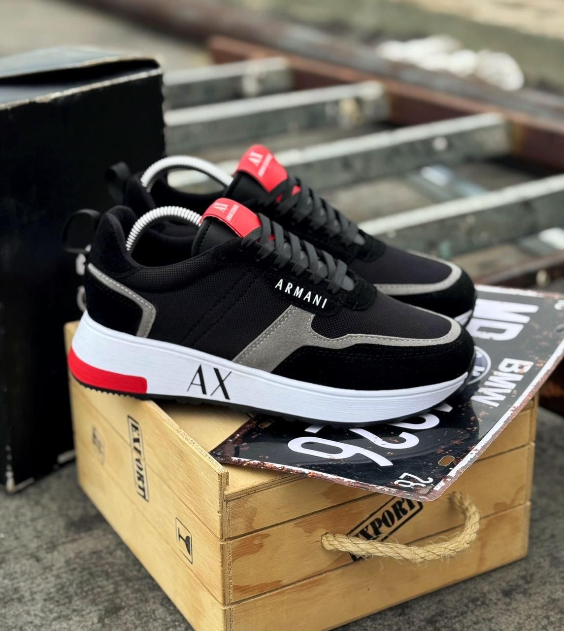 Combo Imperdible: Tenis AR011 + Pantuflas Balenci